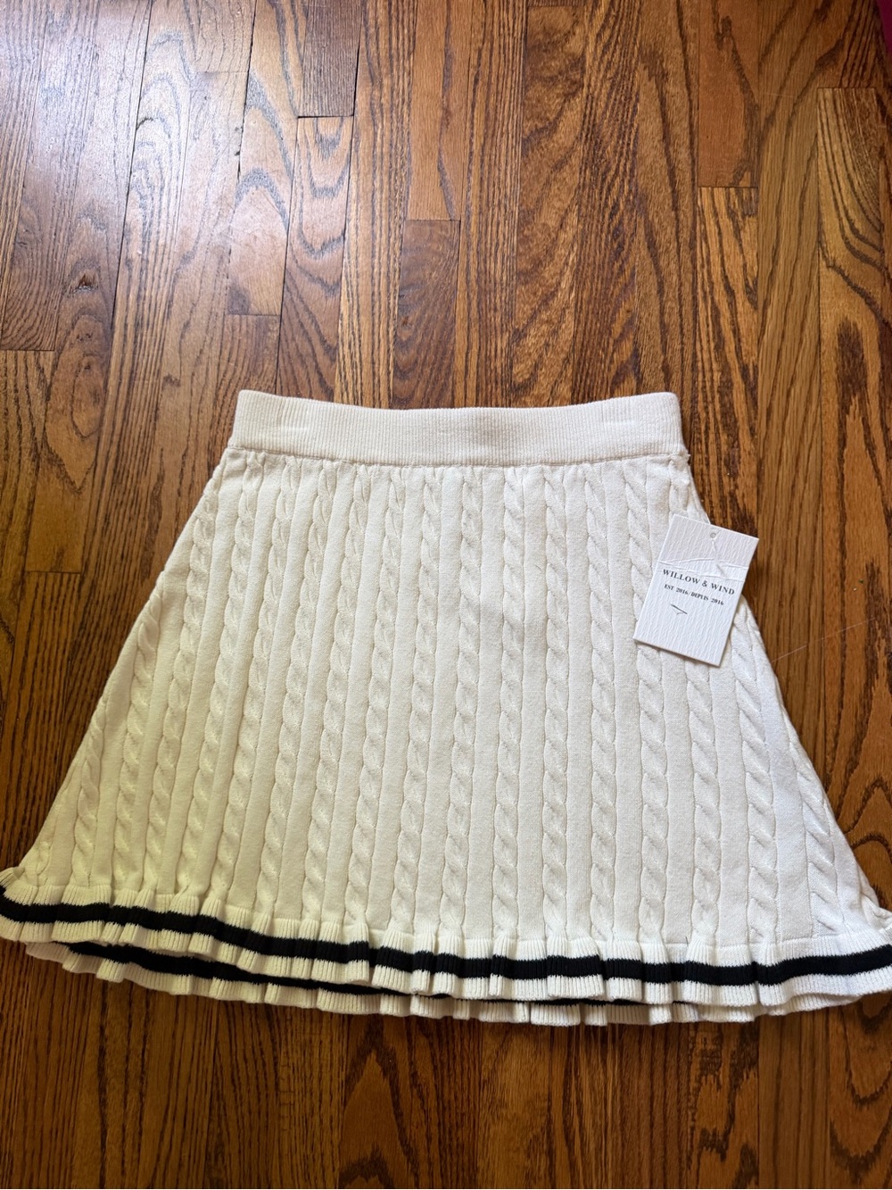 Willow & Wind Cream Cable-Knit Circle Skirt with Black Hem Stripes